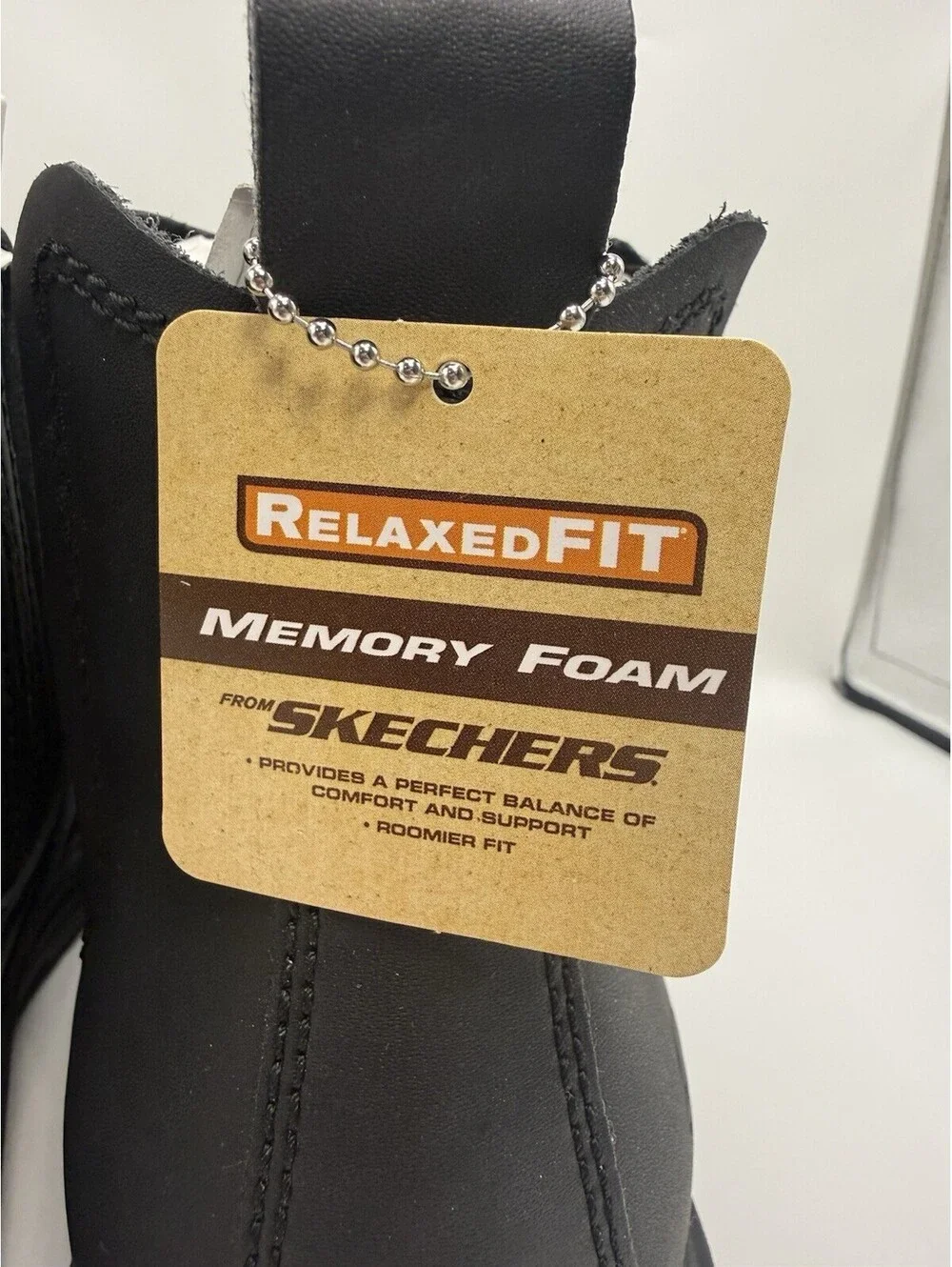 Skechers men’s segment
